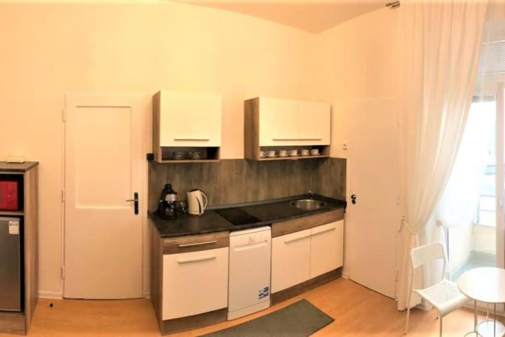 Apartment By The Museum Prague Exterior photo